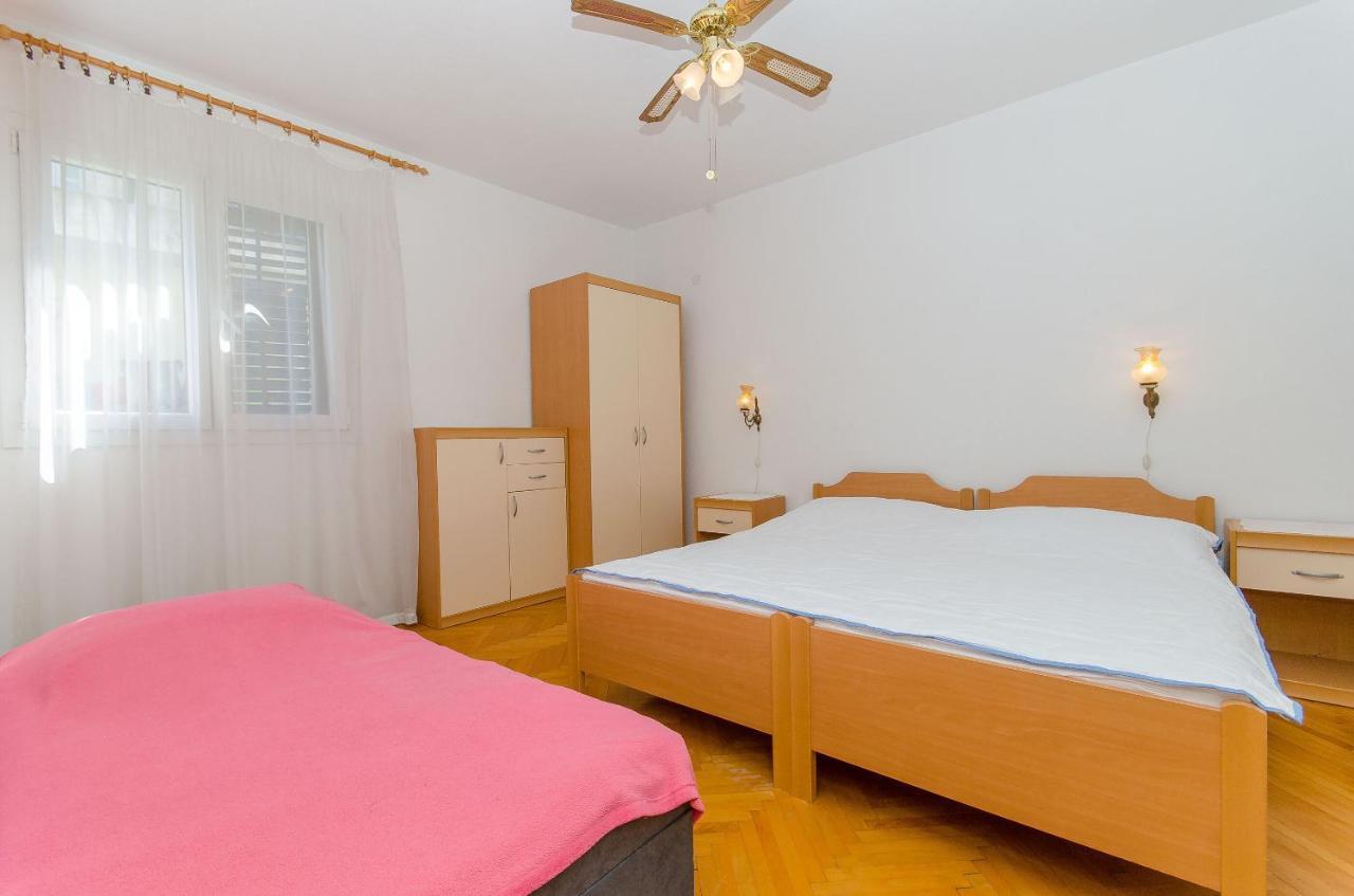 Apartments Kata Supetar Εξωτερικό φωτογραφία
