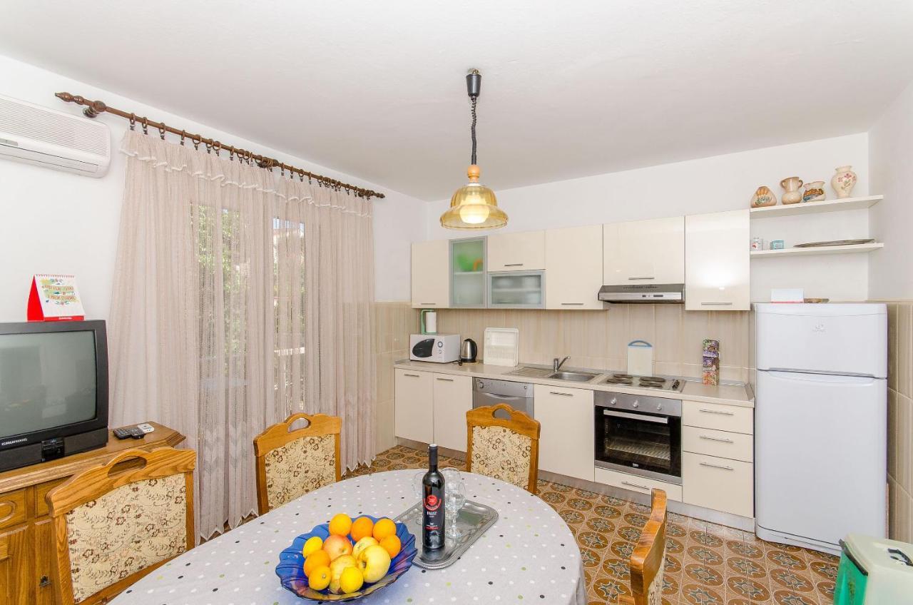 Apartments Kata Supetar Εξωτερικό φωτογραφία