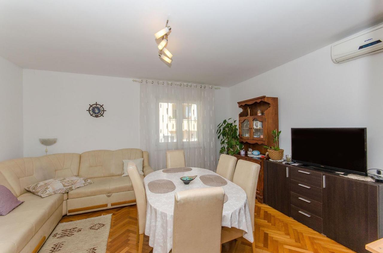 Apartments Kata Supetar Εξωτερικό φωτογραφία