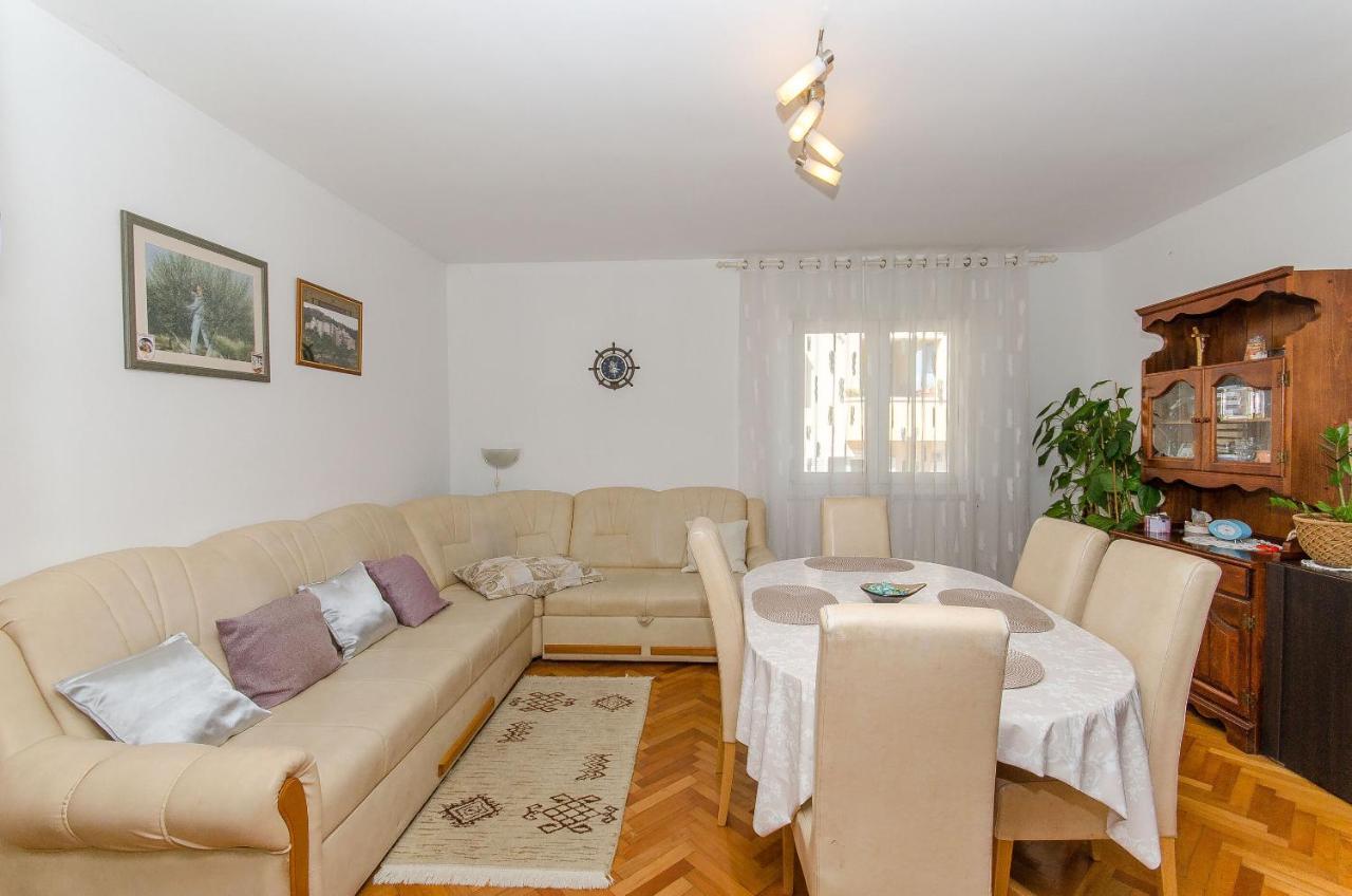 Apartments Kata Supetar Εξωτερικό φωτογραφία