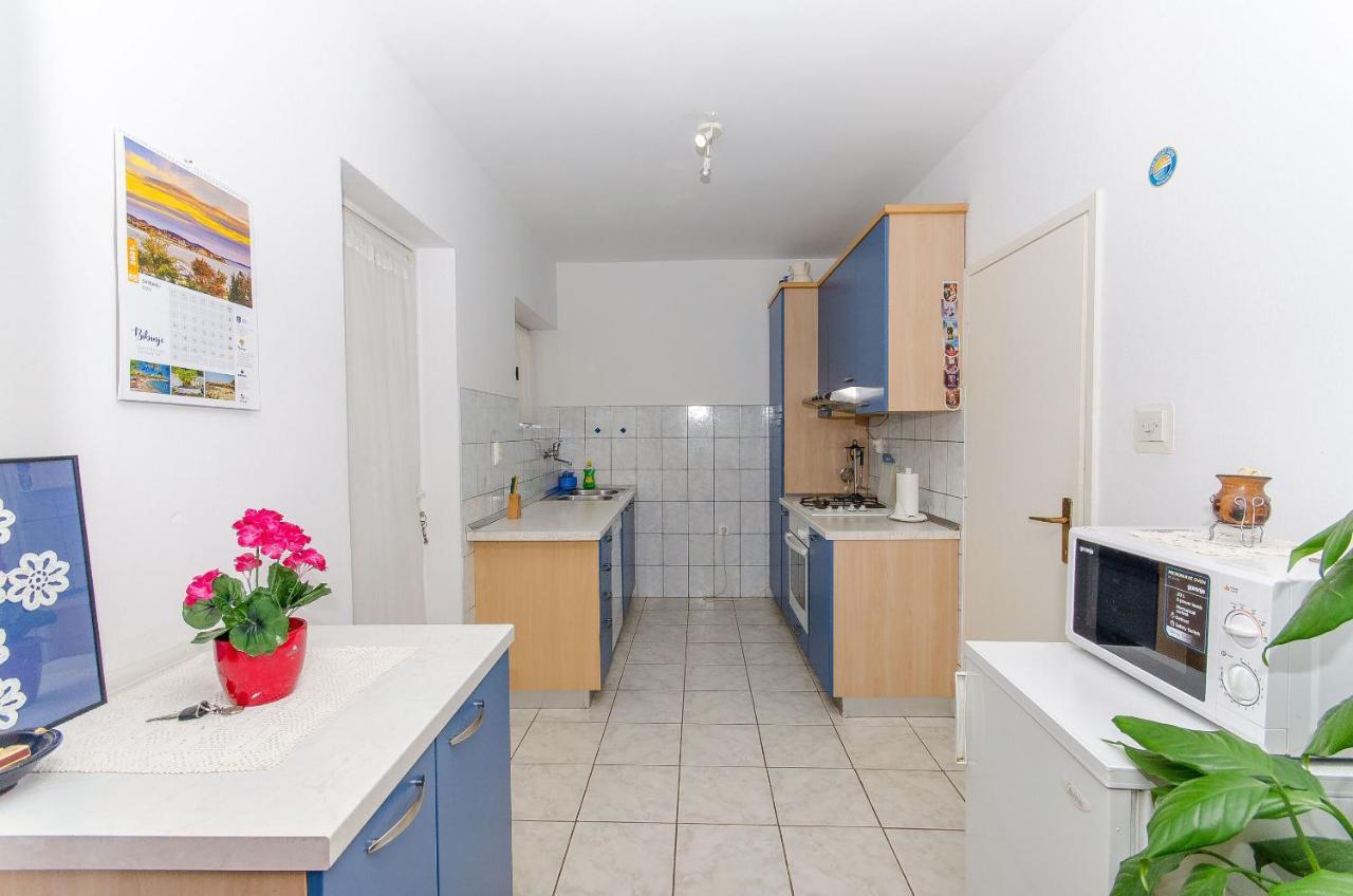 Apartments Kata Supetar Εξωτερικό φωτογραφία